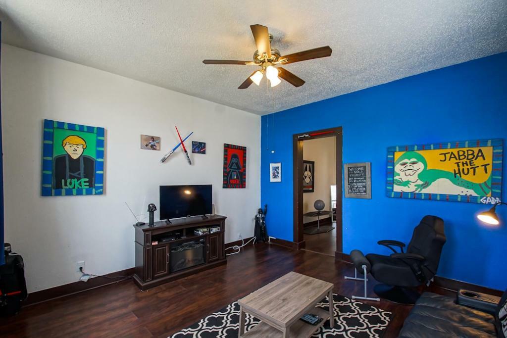 Star Wars Themed House Apartment *